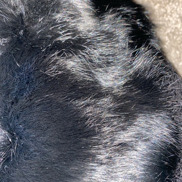 Woman sweater size M fits like S, real rabbit fur collar - Picture 3 of 3